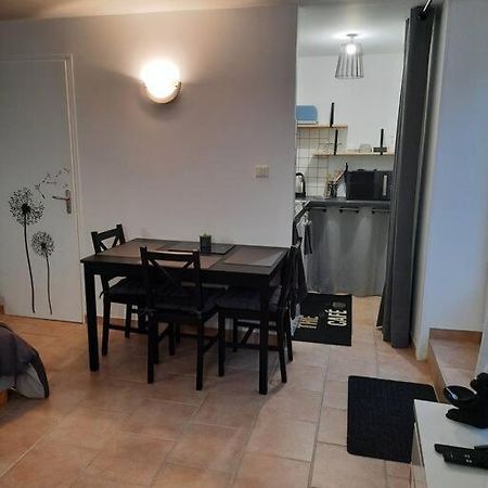Appartement Le Petit Cocon à Cerizay Extérieur photo